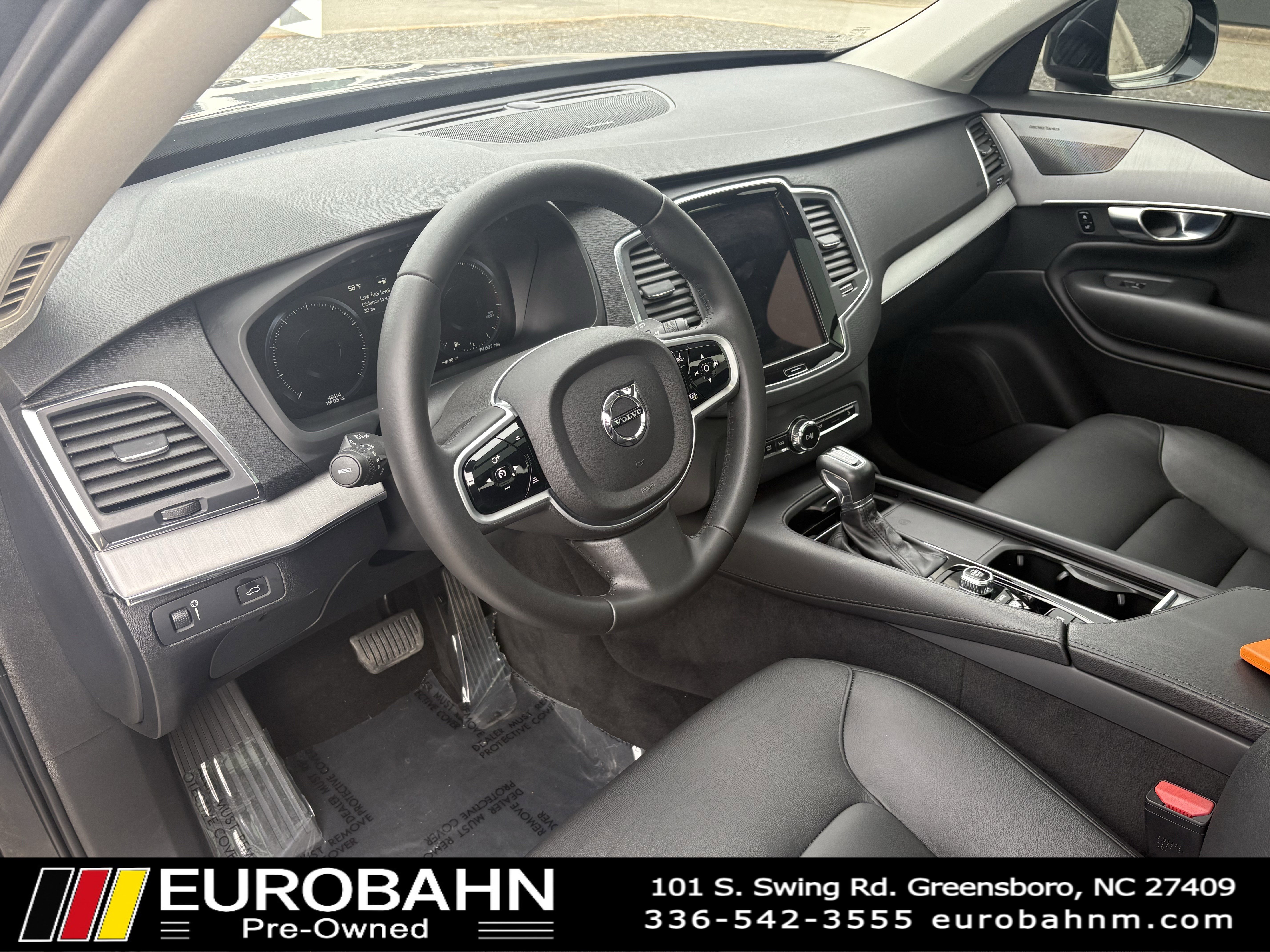 Used 2021 Volvo XC90 T5 Momentum w/ Protection Package Premier image 8