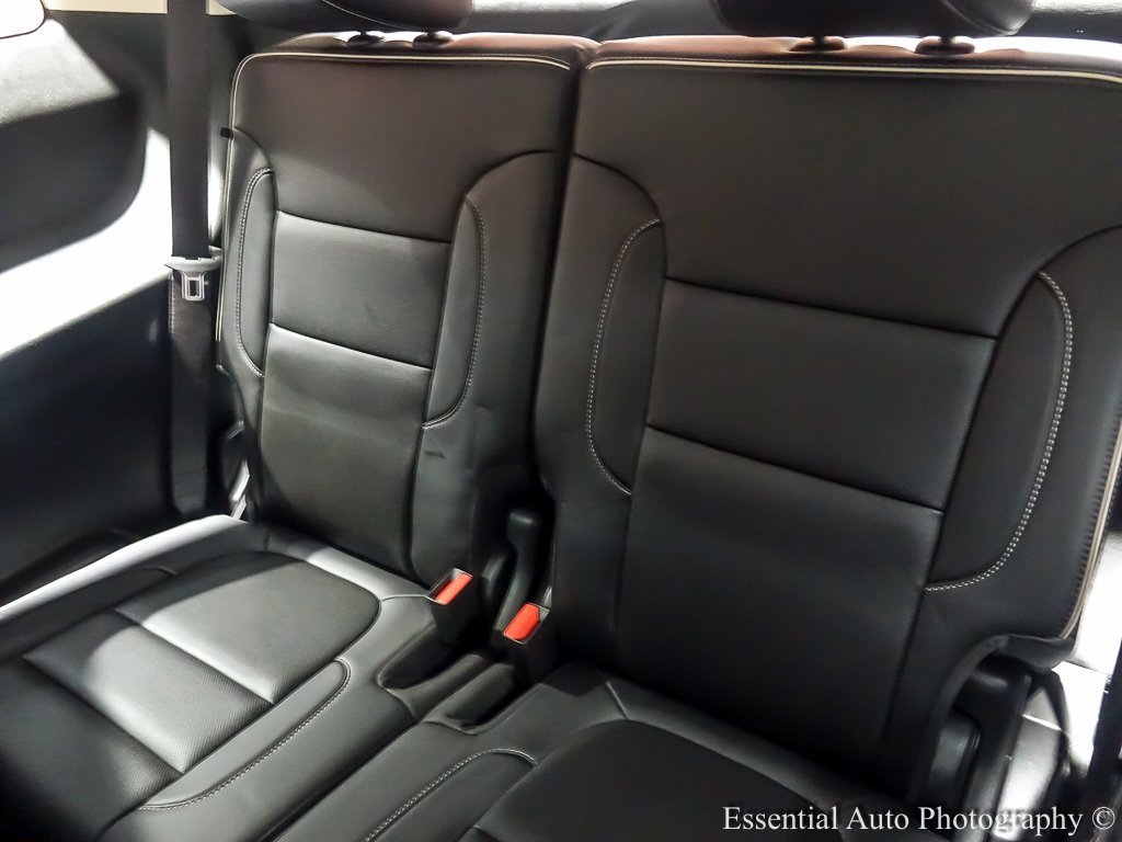 Certified 2023 GMC Acadia Denali w/ Denali Ultimate Package image 18