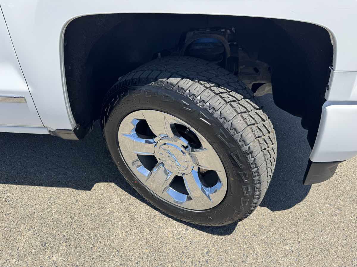 Used 2015 Chevrolet Silverado 1500 LT w/ Custom Sport Edition image 41