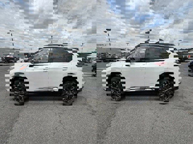 New 2026 Nissan Rogue Platinum w/ Platinum Premium Package image 8