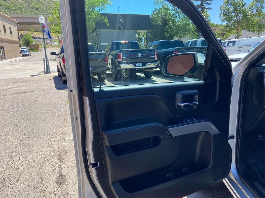 Used 2018 Chevrolet Silverado 1500 LT w/ All Star Edition AWD/4WD image 13