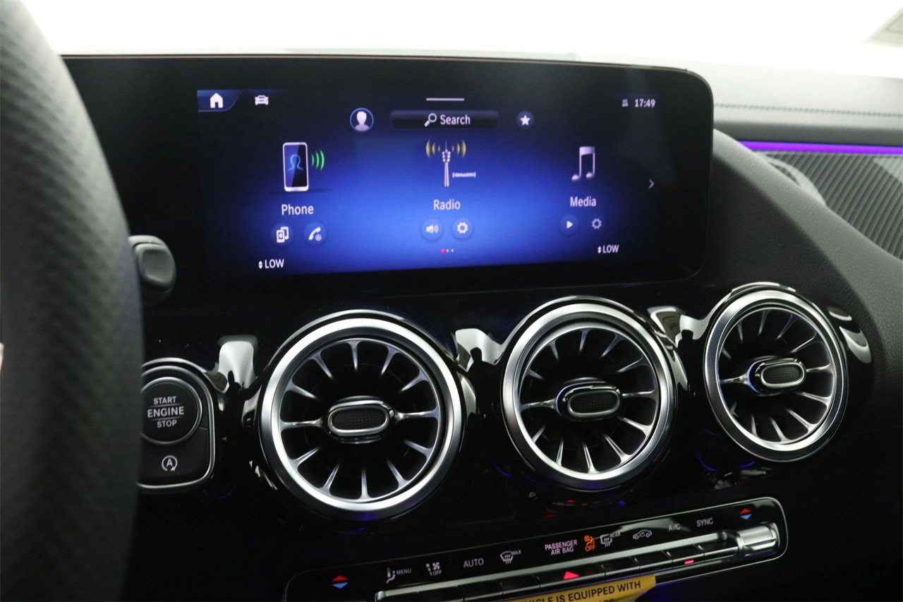 New 2025 Mercedes-Benz GLA 35 AMG 4MATIC image 6