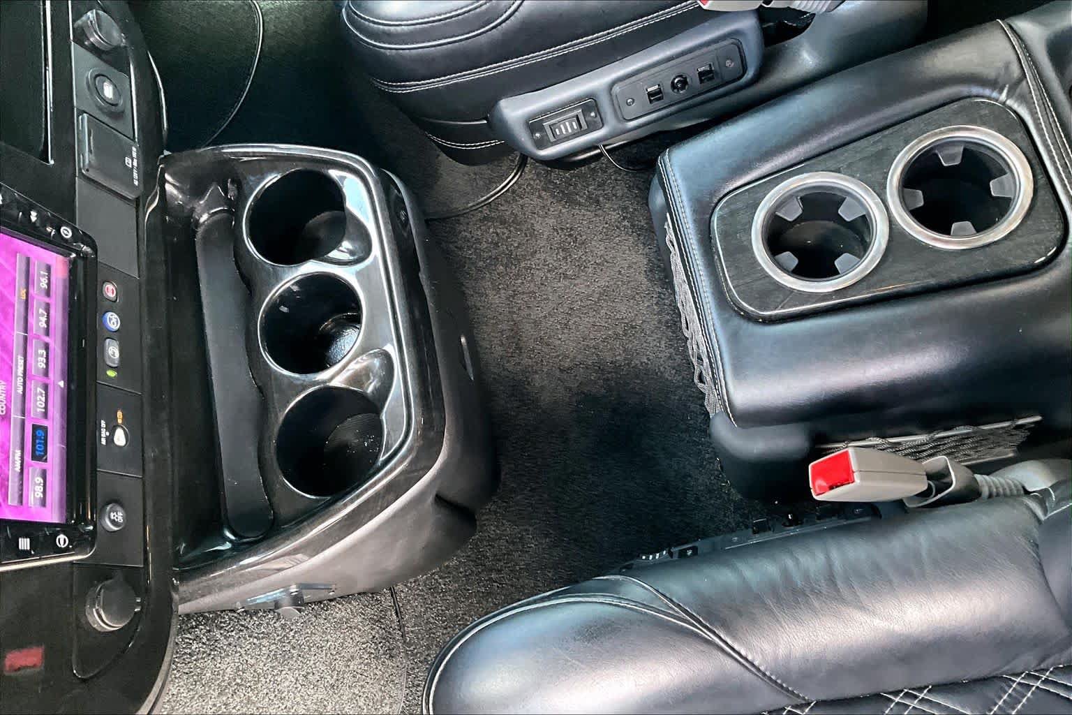 Used 2022 Chevrolet Express 2500 w/ Enhanced Convenience Package RWD image 15