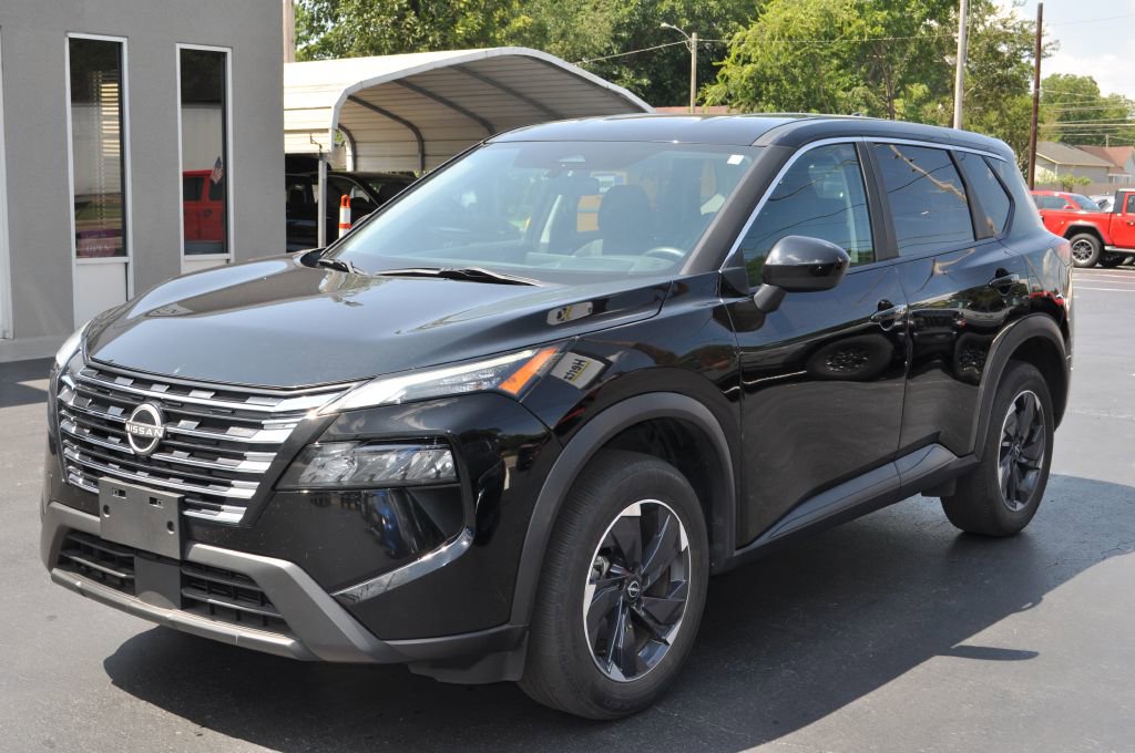 Used 2024 Nissan Rogue SV