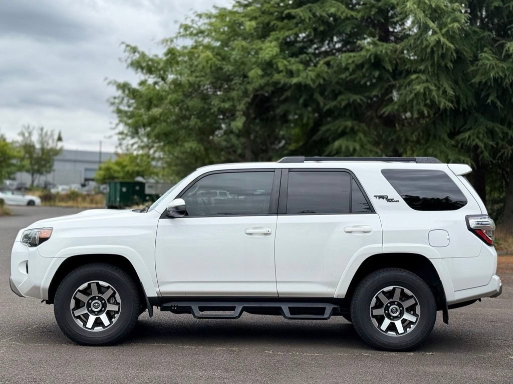 Used 2020 Toyota 4Runner TRD Off-Road AWD/4WD image 2