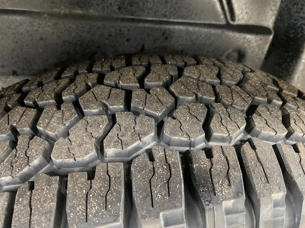 Used 2019 Jeep Wrangler Sport AWD/4WD image 15