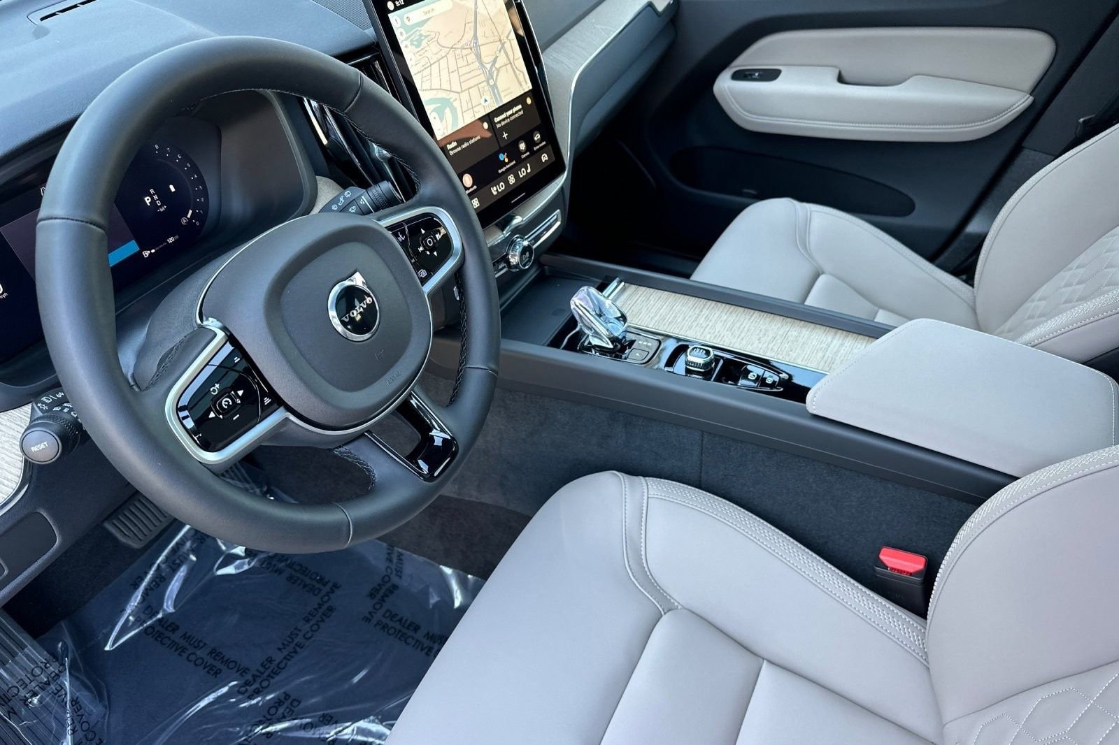 New 2026 Volvo XC60 B5 Plus w/ Protection Package Premier image 13