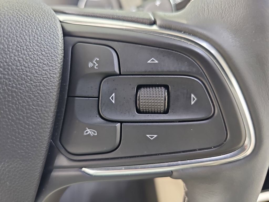 Certified 2023 Buick Envision Essence image 25