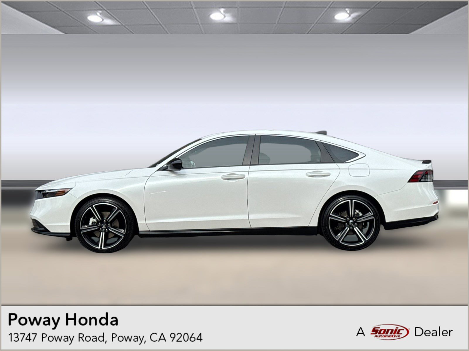 Used 2025 Honda Accord Sport image 1