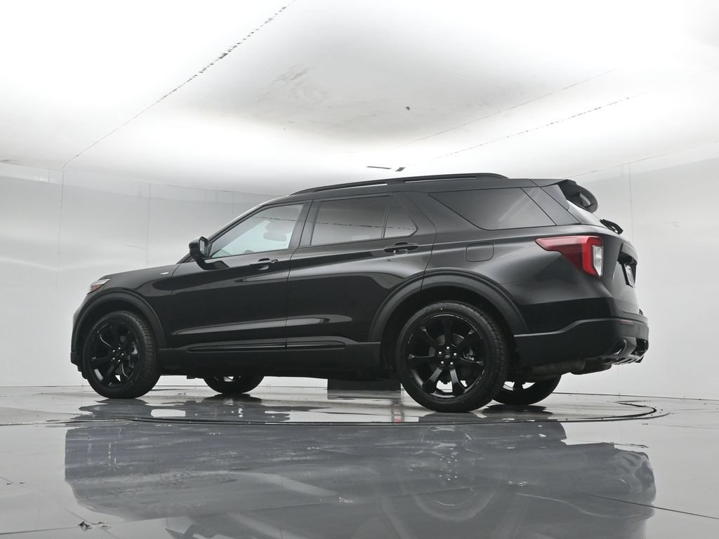 Certified 2023 Ford Explorer ST-Line w/ Class IV Trailer Tow Package RWD image 8