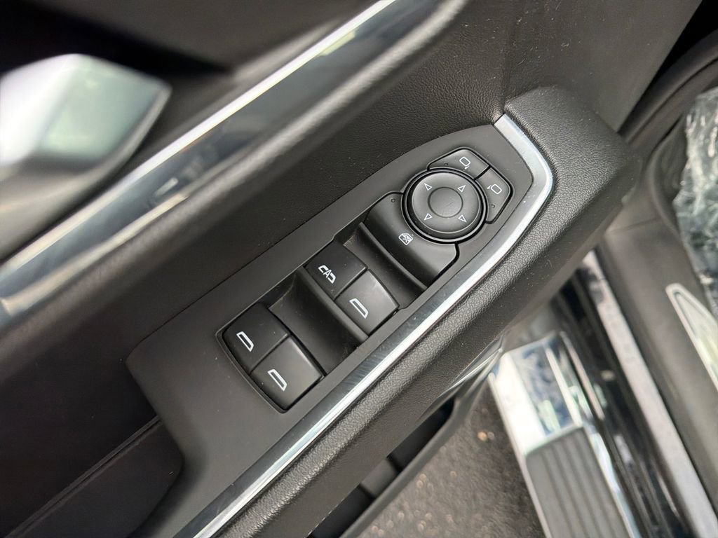 Used 2024 Chevrolet Silverado 1500 LT w/ Protection Package image 11