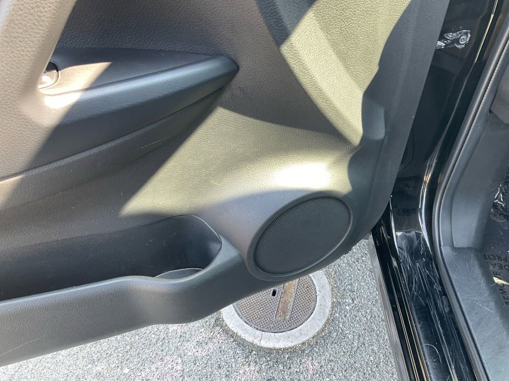 Used 2020 Nissan Rogue Sport SV image 14