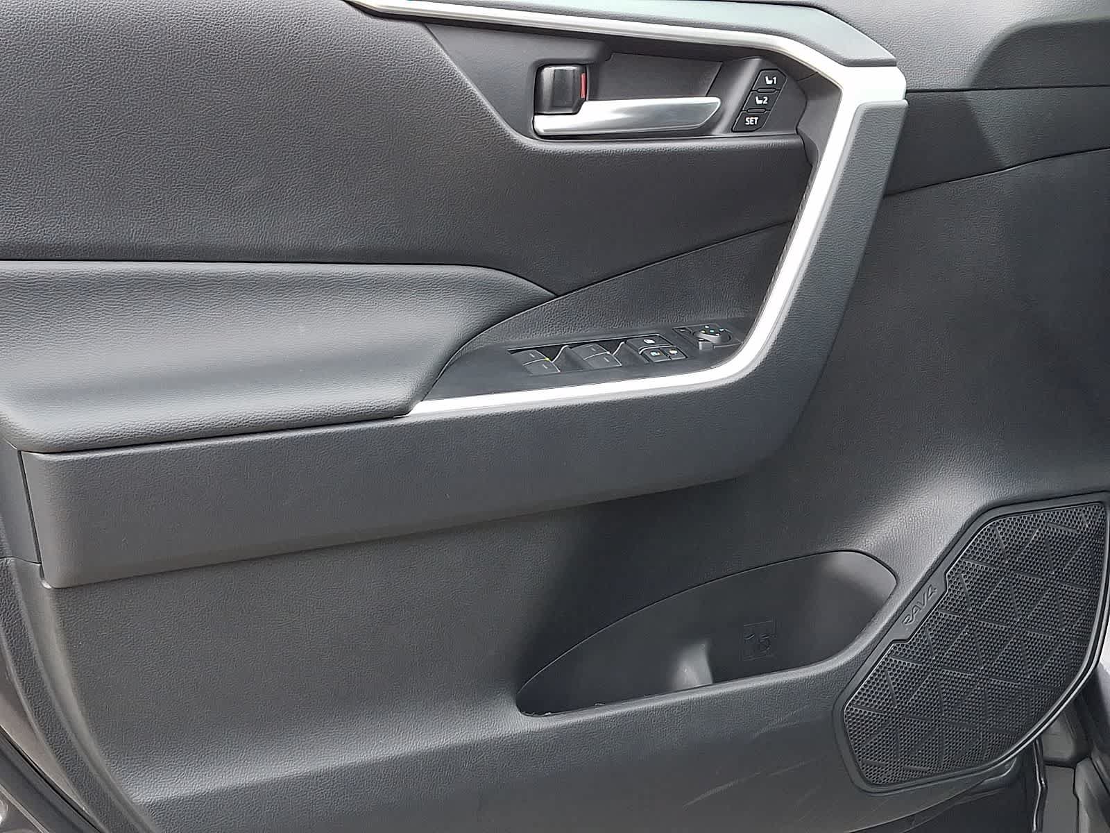 Used 2025 Toyota RAV4 XLE Premium w/ Weather Package FWD image 13