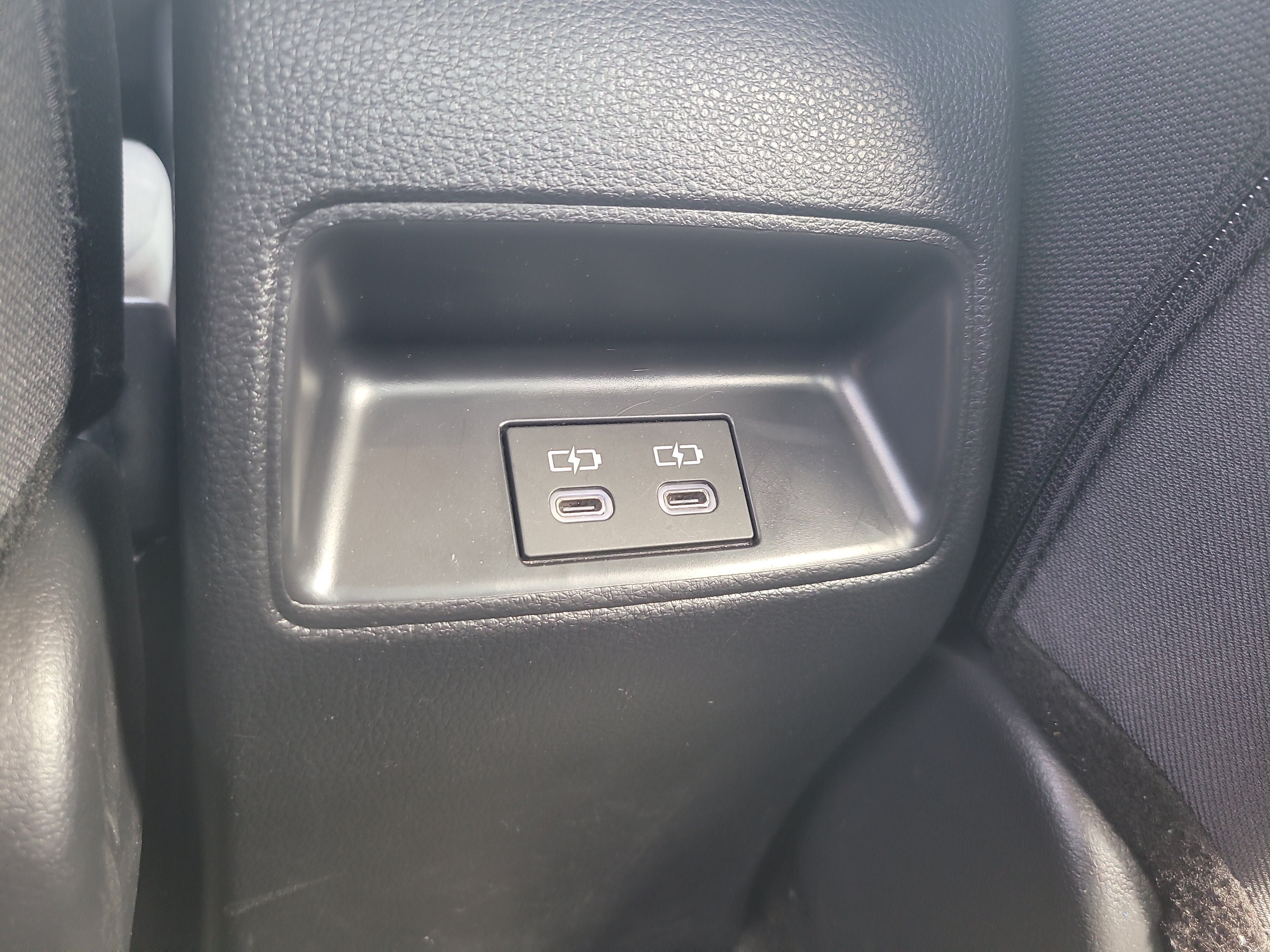 Used 2025 Toyota Corolla LE FWD image 13