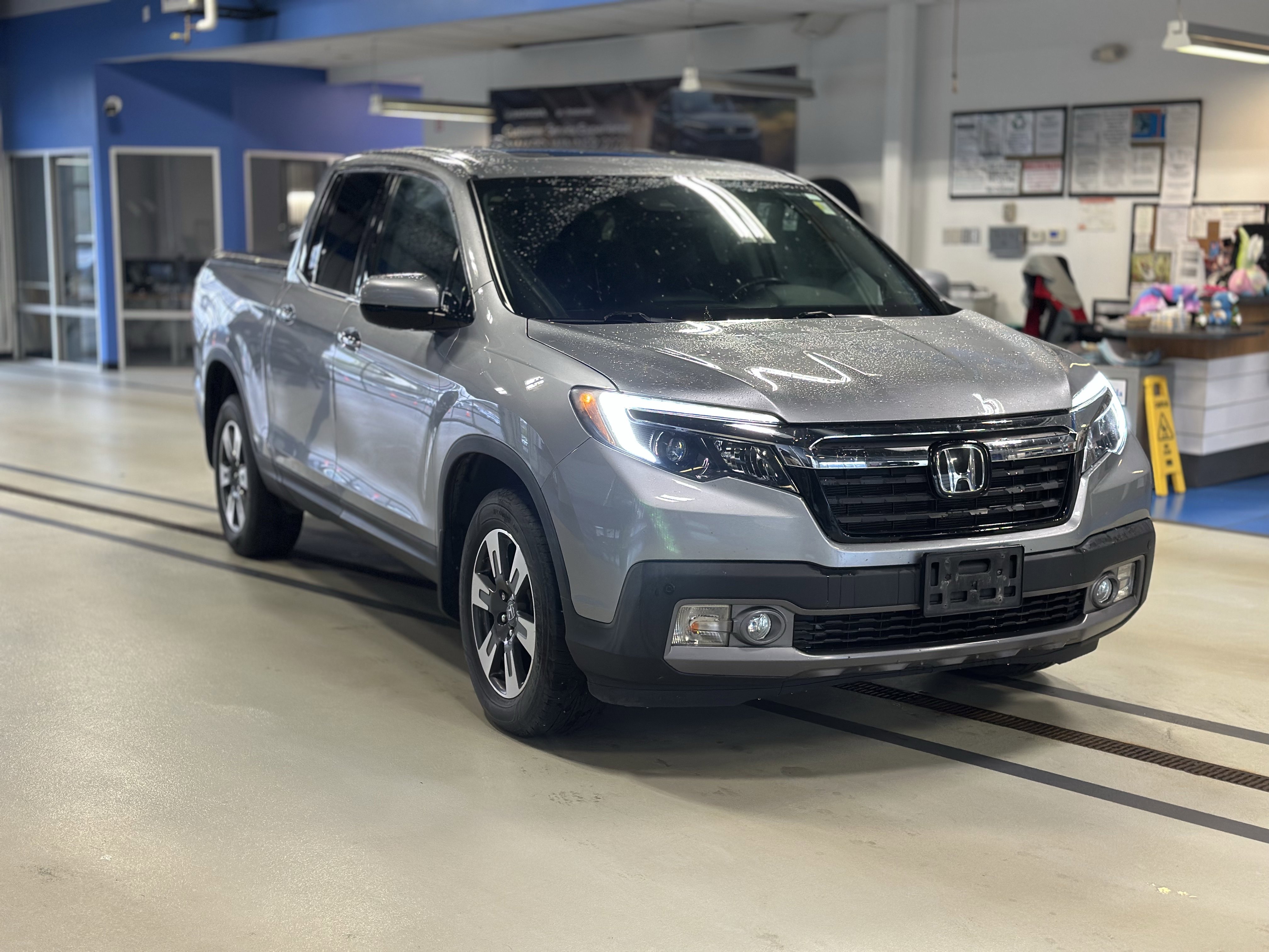 Used 2018 Honda Ridgeline RTL-E image 3