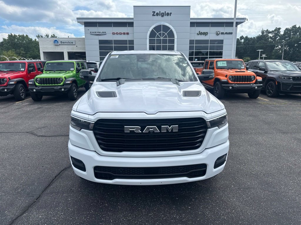 New 2027 RAM 1500 Laramie w/ Sport Appearance Package AWD/4WD image 3