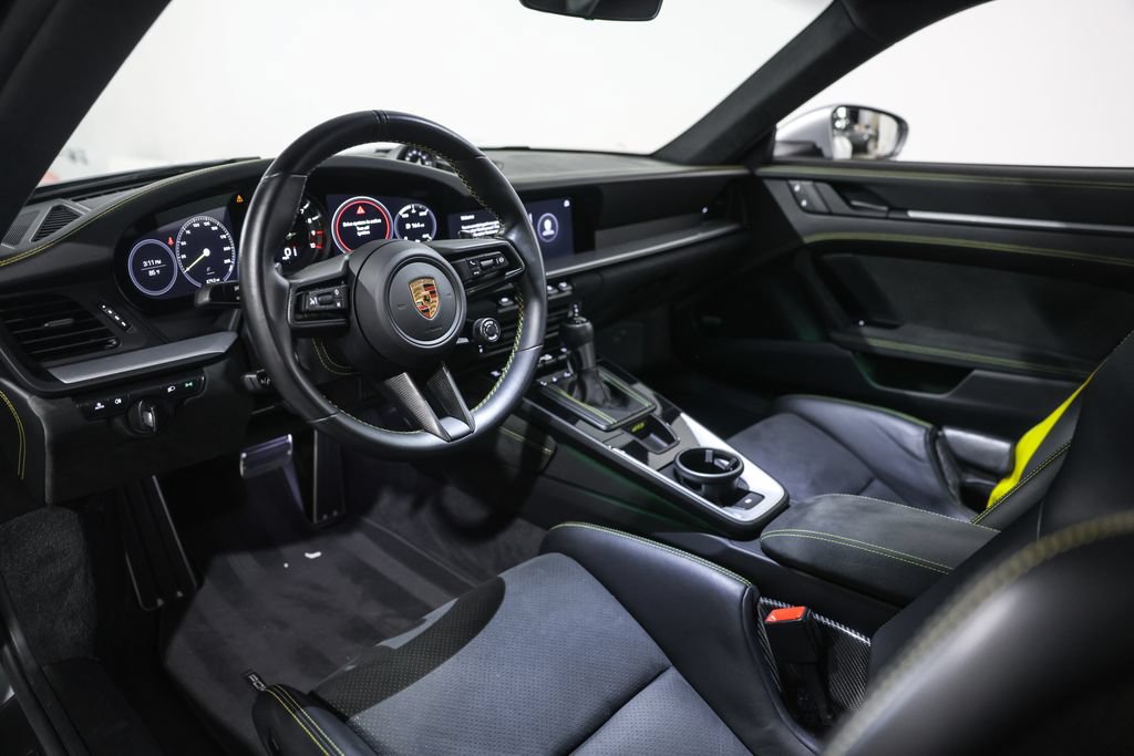 Used 2022 Porsche 911 GT3 RWD image 30