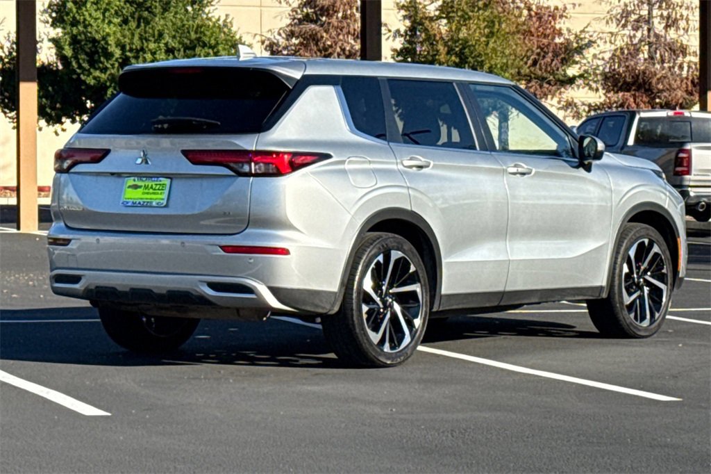 Used 2024 Mitsubishi Outlander FWD image 9
