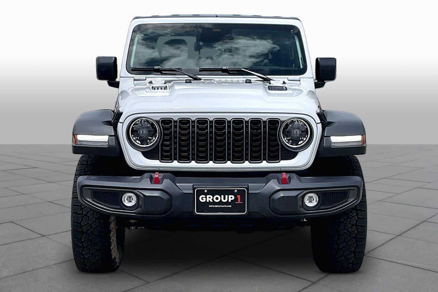 Used 2026 Jeep Gladiator Rubicon AWD/4WD image 4