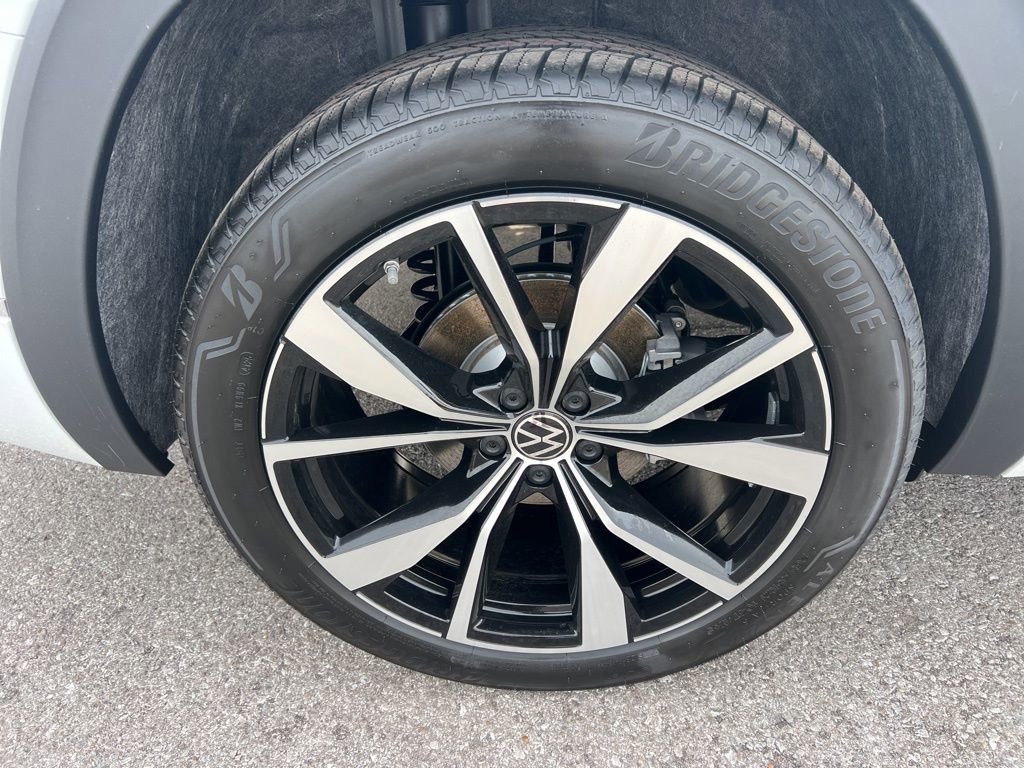 New 2026 Volkswagen Atlas SEL Premium R-Line image 7