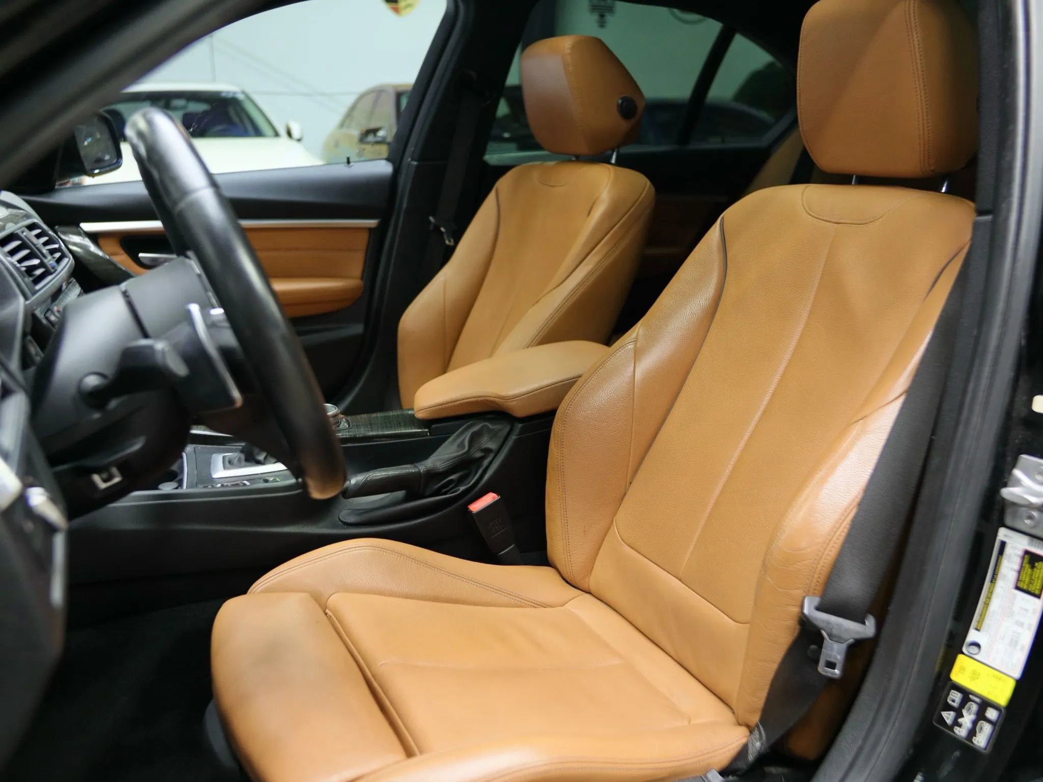 Used 2018 BMW 330i xDrive Sedan w/ M Sport Package image 20