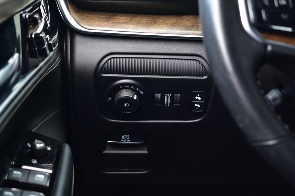 Used 2022 Jeep Grand Wagoneer Series II w/ Premium Group II image 54