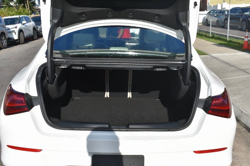 Used 2025 Mercedes-Benz CLA 250 image 33