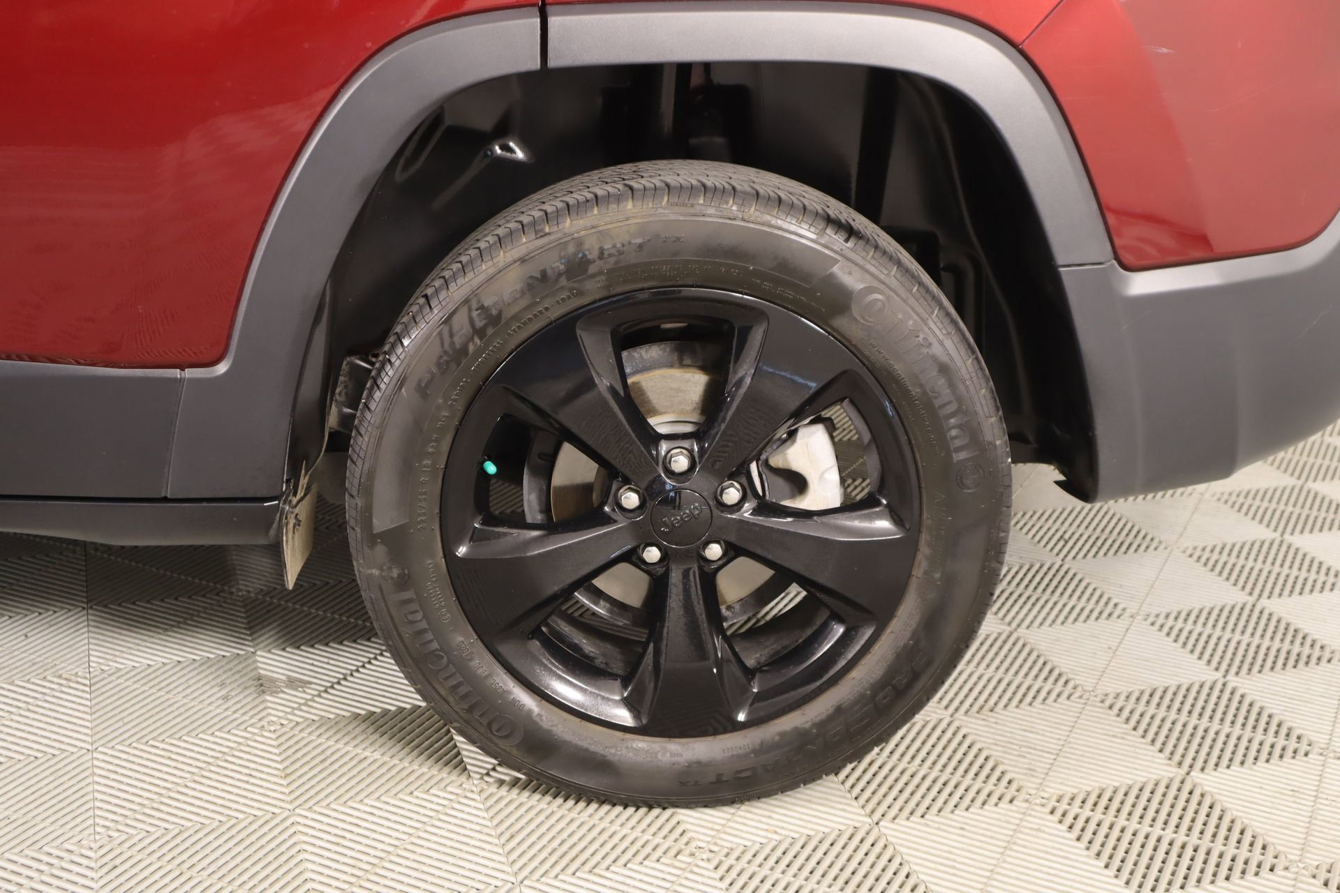 Used 2021 Jeep Cherokee Latitude Plus image 18