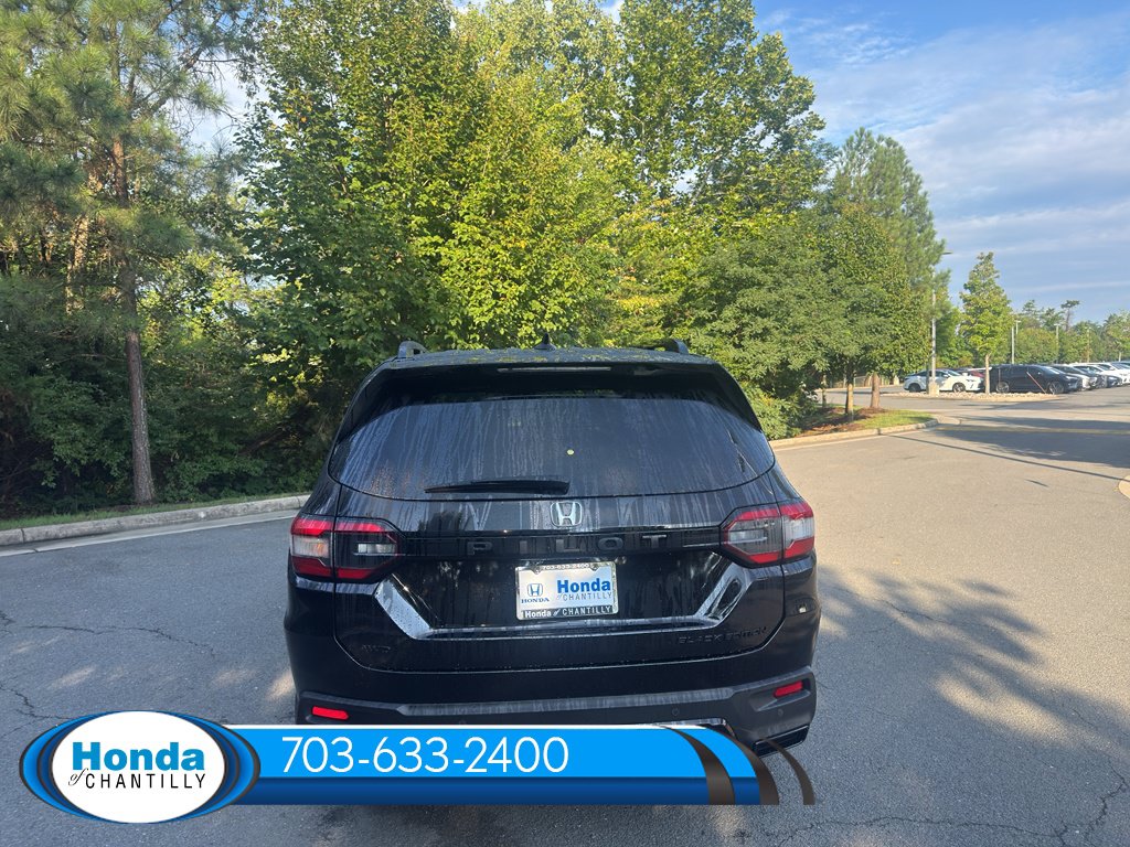 New 2026 Honda Pilot Black Edition image 6