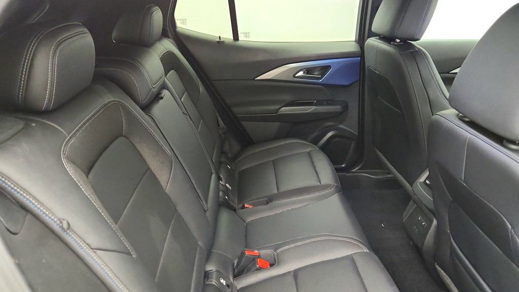 Used 2026 Chevrolet Equinox EV LT w/ Convenience Package II image 21