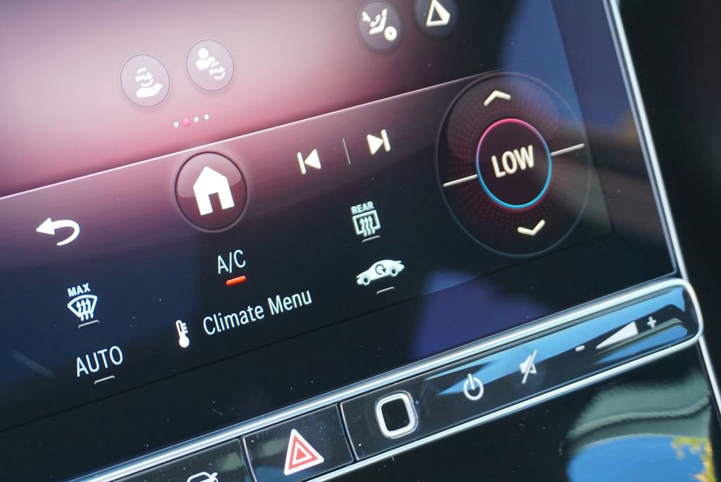 New 2026 Mercedes-Benz C 300 Sedan image 34