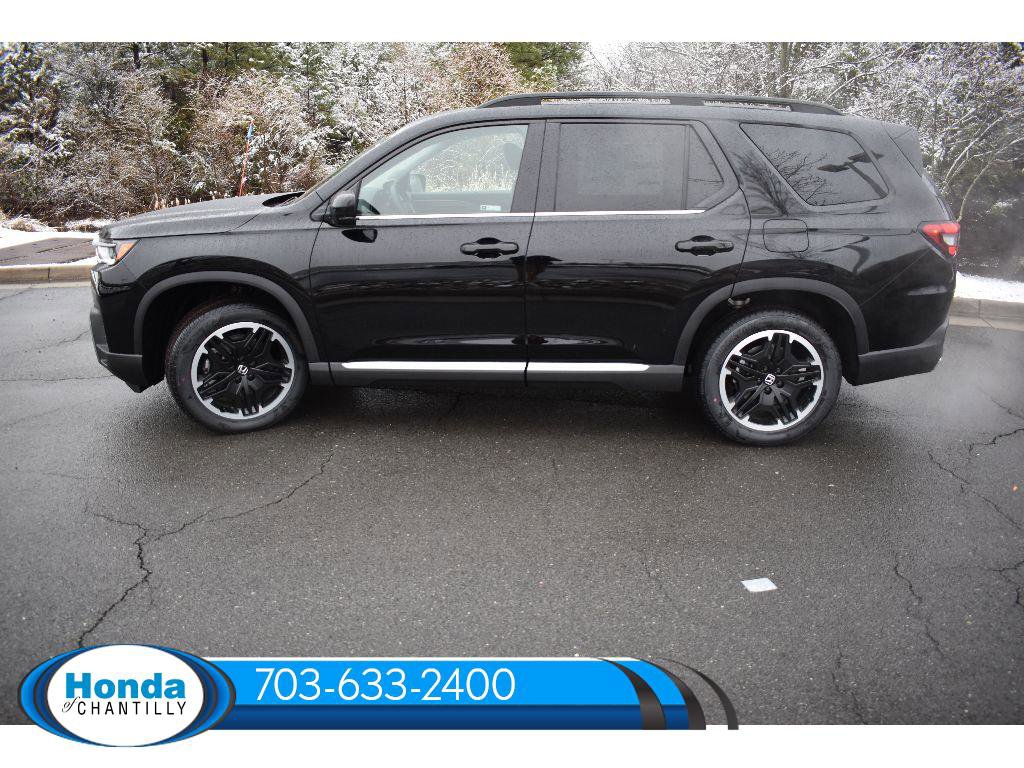 New 2026 Honda Pilot Touring image 4
