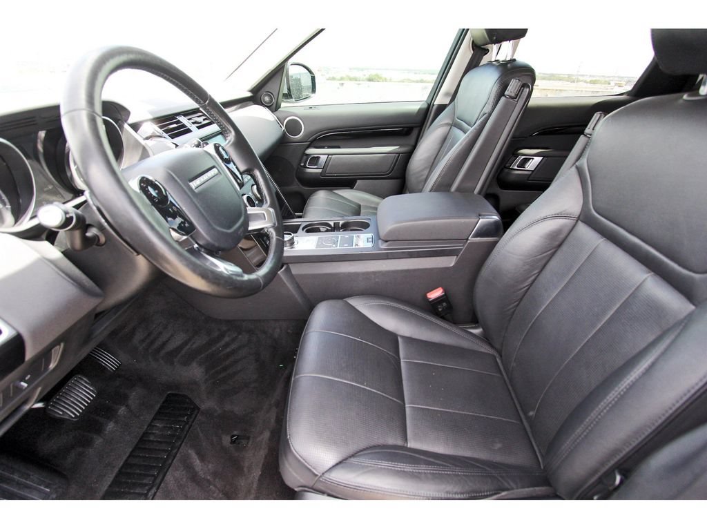 Used 2020 Land Rover Discovery SE AWD/4WD image 6