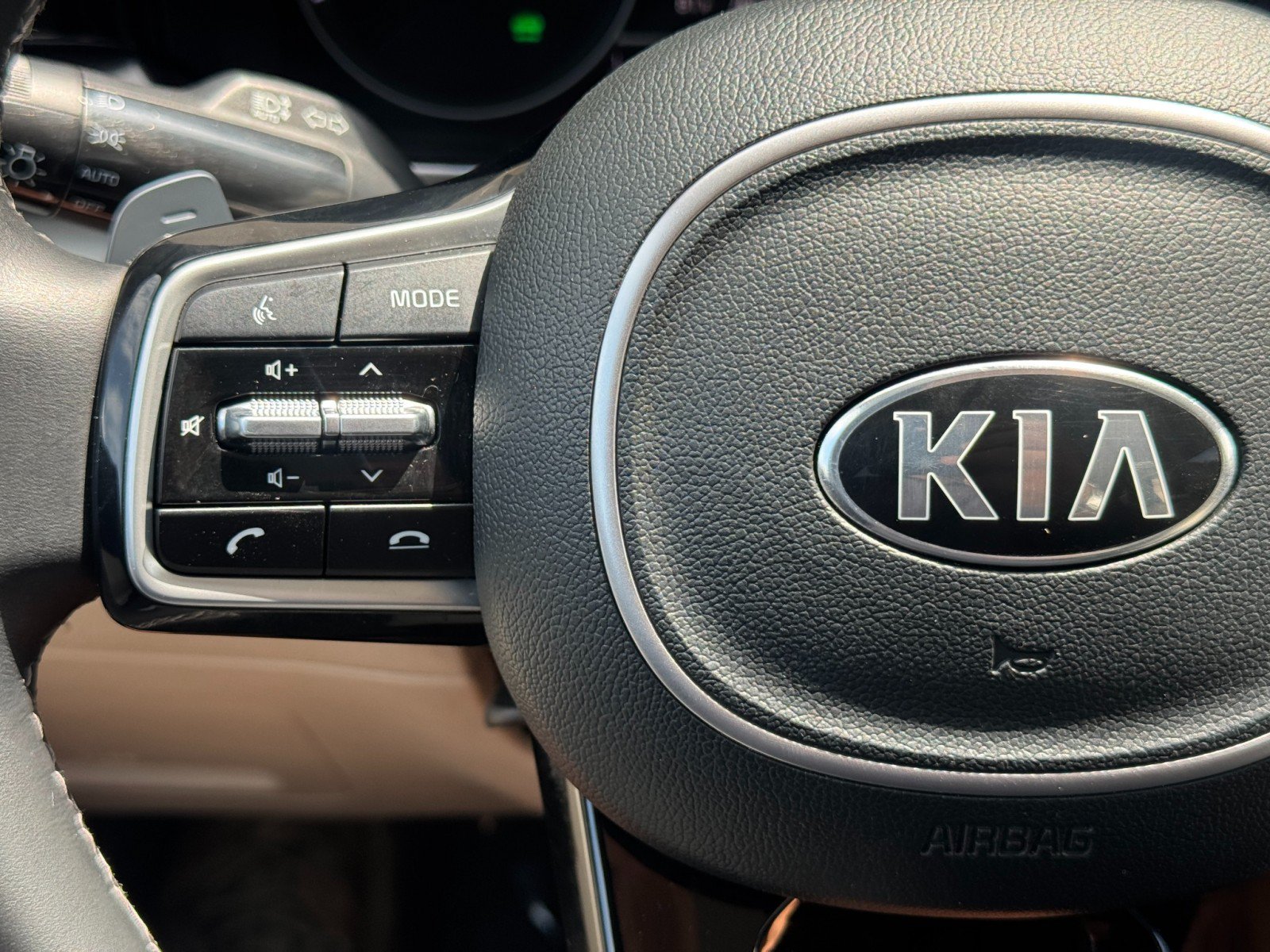 Used 2021 Kia Sorento S FWD image 19