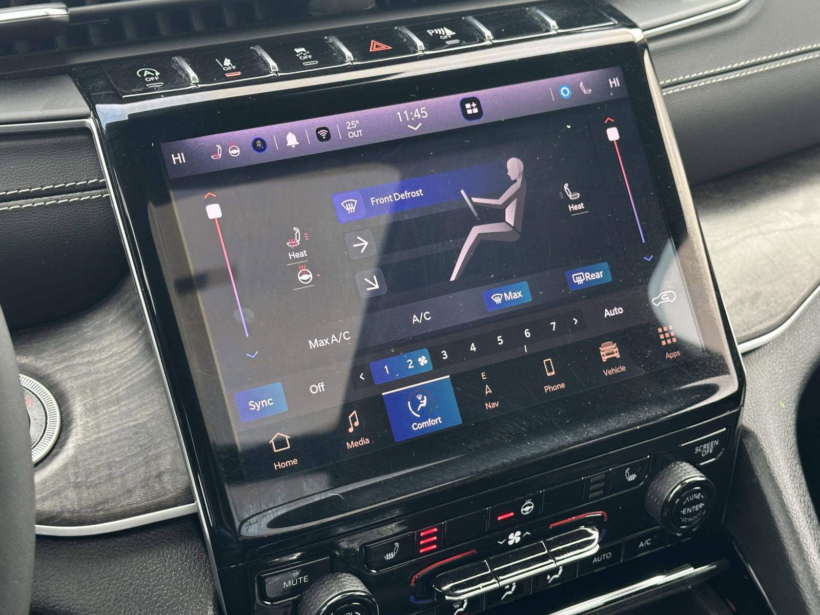 Used 2023 Jeep Grand Cherokee Limited image 28