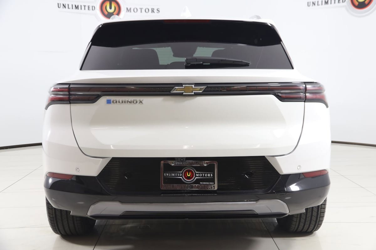Used 2025 Chevrolet Equinox EV LT FWD image 48