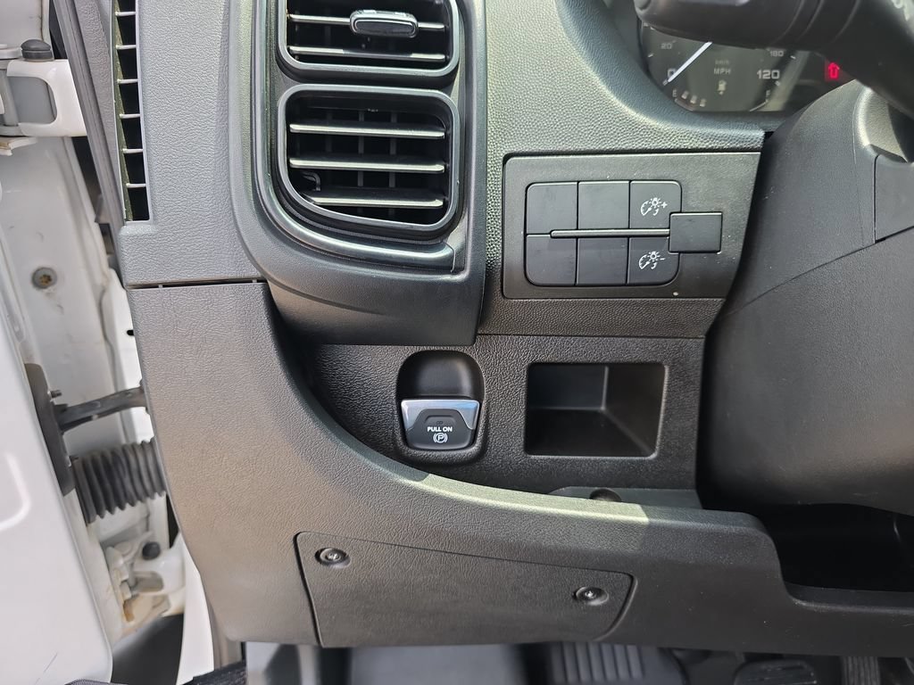 Used 2023 RAM ProMaster 2500 FWD image 14