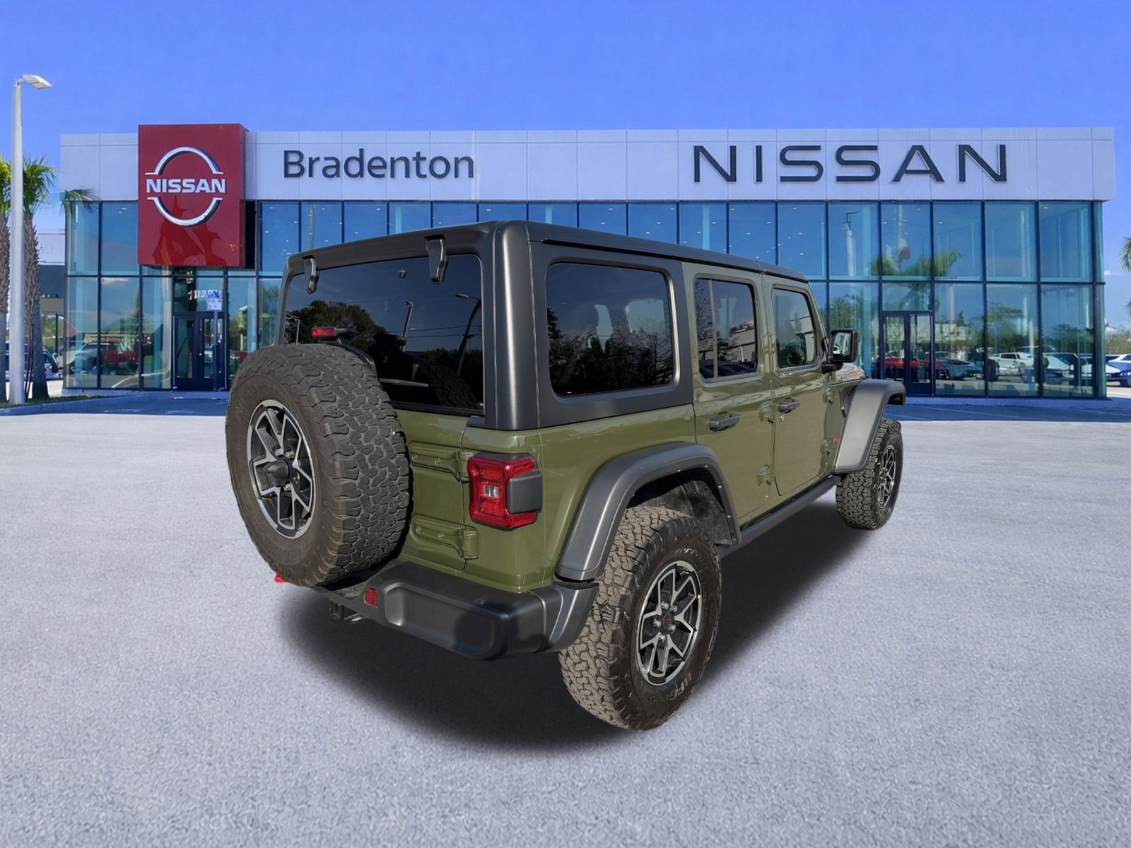 Used 2024 Jeep Wrangler Unlimited Rubicon image 5