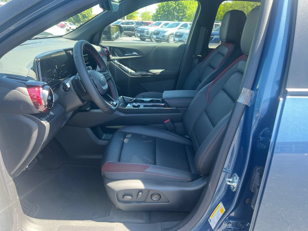 New 2026 Chevrolet Equinox RS w/ Convenience Package III AWD/4WD image 11