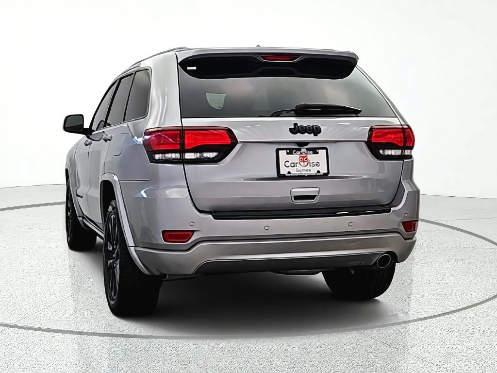 Used 2018 Jeep Grand Cherokee Altitude RWD image 6