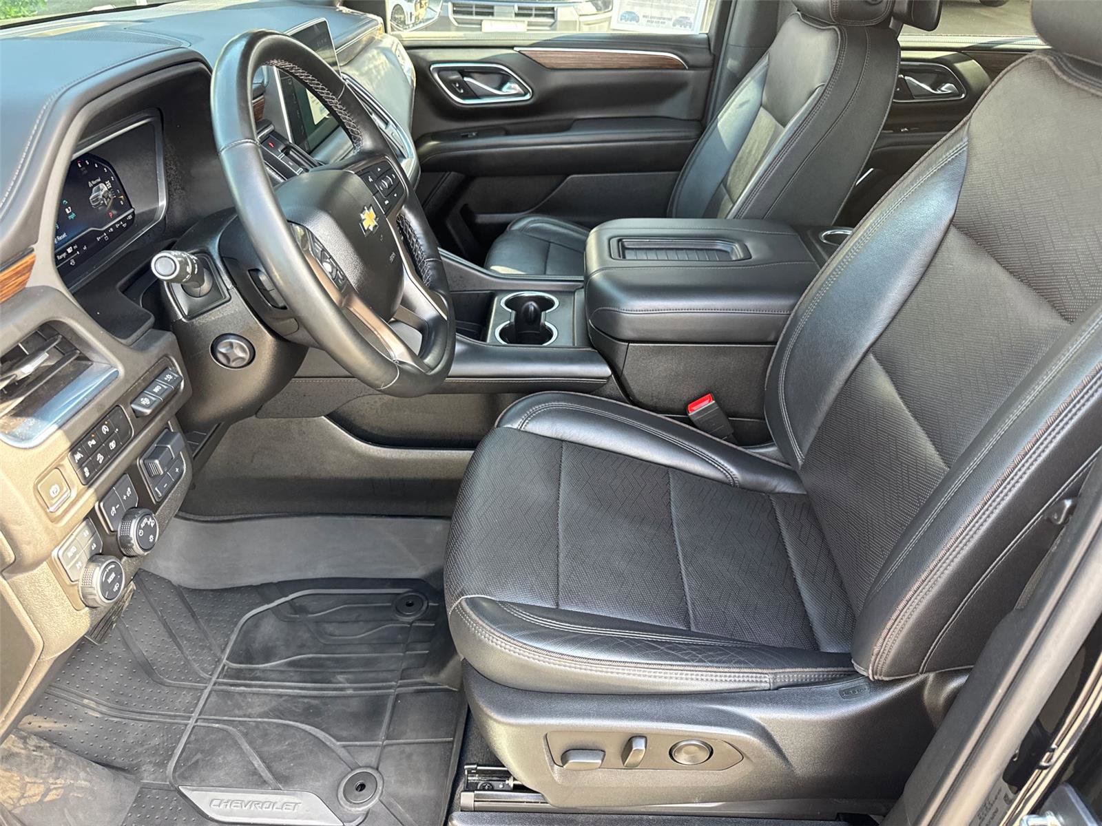 Used 2023 Chevrolet Tahoe High Country AWD/4WD image 26