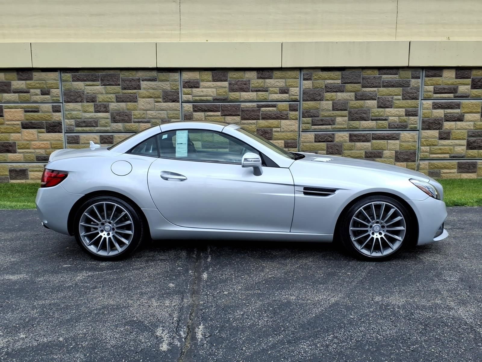 Used 2017 Mercedes-Benz SLC 300 image 12