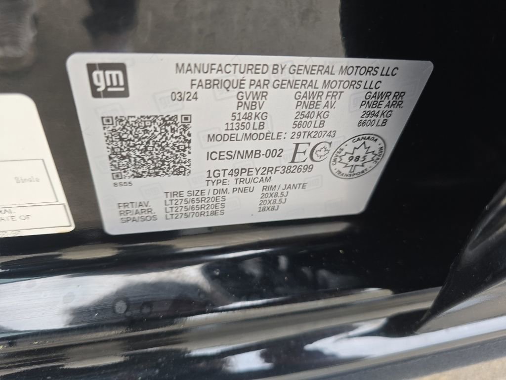 Used 2024 GMC Sierra 2500 AT4 w/ AT4 Premium Plus Package AWD/4WD image 12