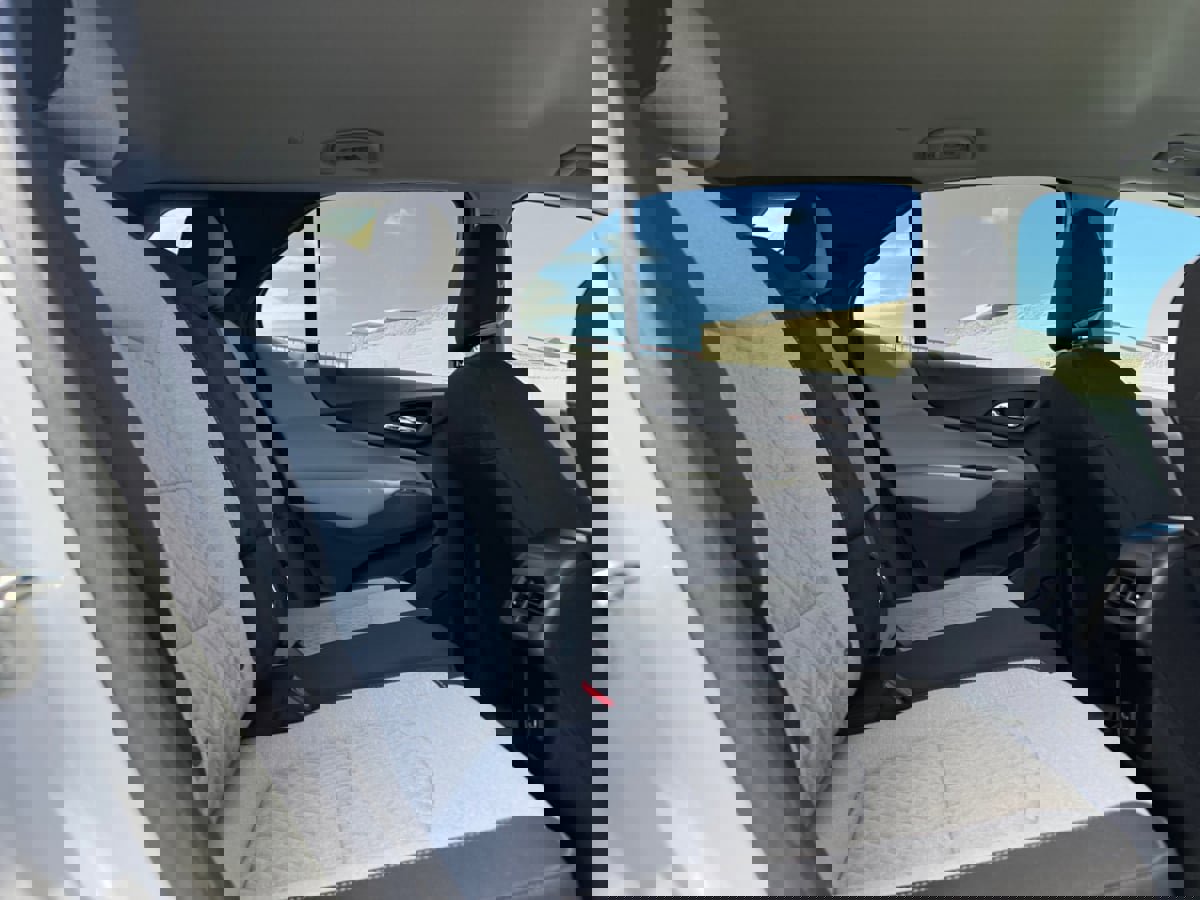 Used 2022 Chevrolet Equinox LT FWD image 18