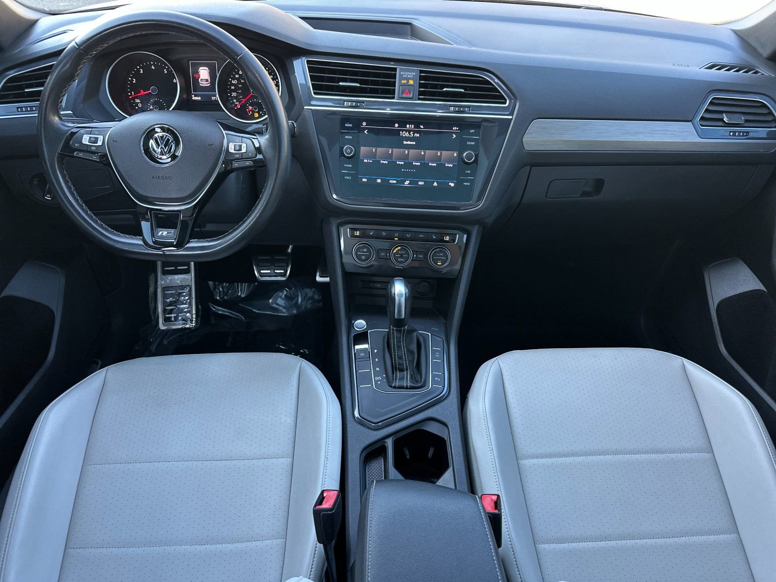 Used 2021 Volkswagen Tiguan SE R-Line image 16