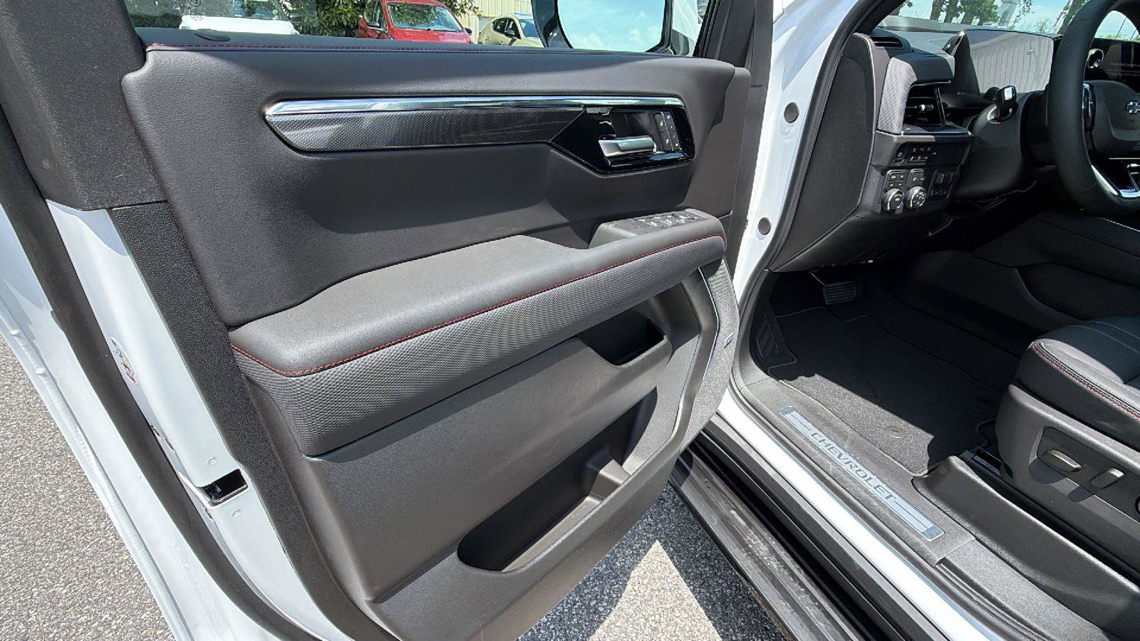 New 2026 Chevrolet Tahoe RST w/ Comfort Package AWD/4WD image 11