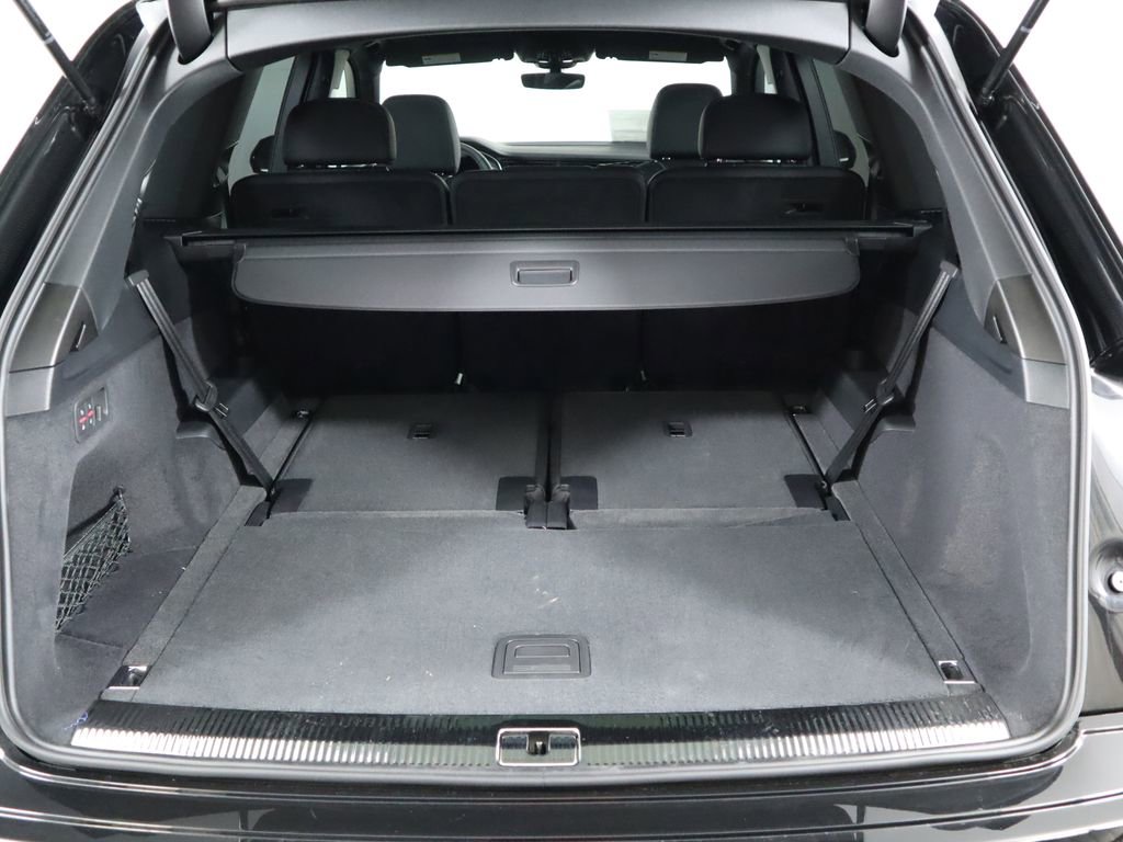 Certified 2025 Audi Q7 2.0T Premium image 28