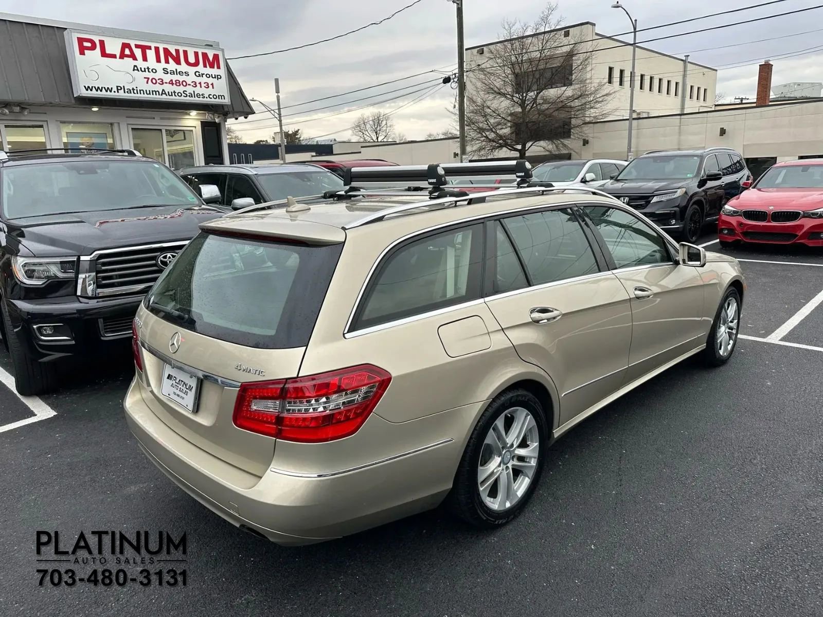 Used 2011 Mercedes-Benz E 350 4MATIC Wagon image 5