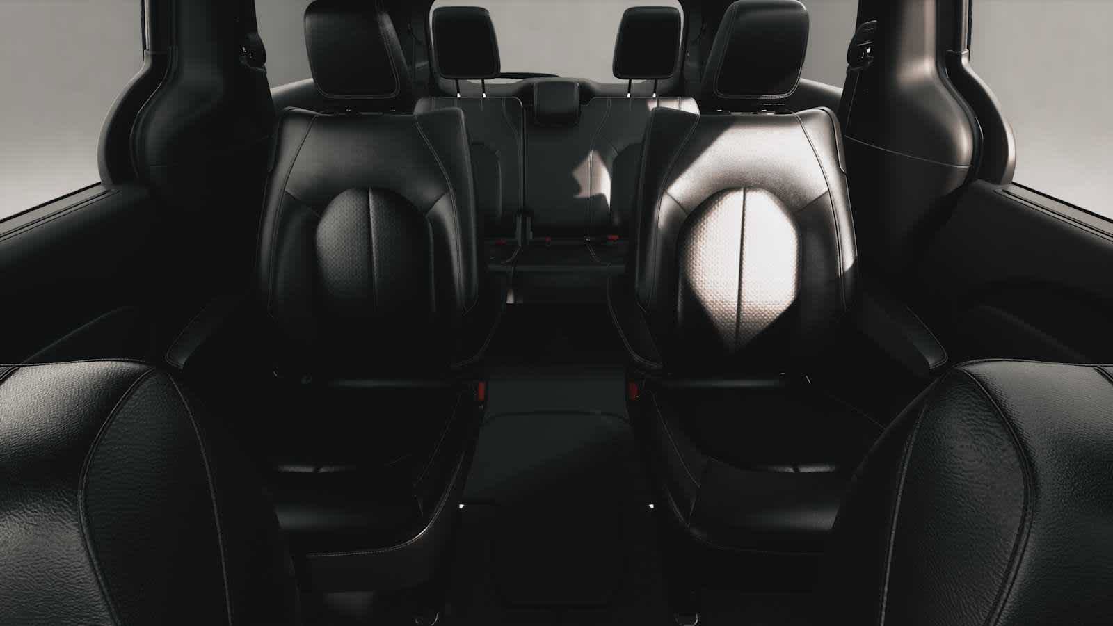 New 2027 Chrysler Pacifica Select AWD/4WD image 2