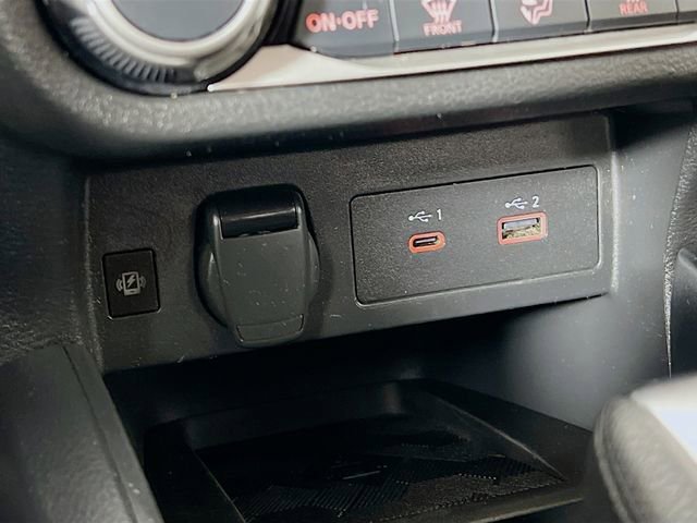 Used 2024 Nissan Versa SR image 20